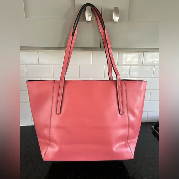 Cherry Chick leather tote - Picture 3 of 5